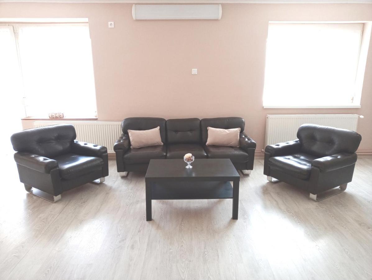 פץ' Stardust Apartman מראה חיצוני תמונה
