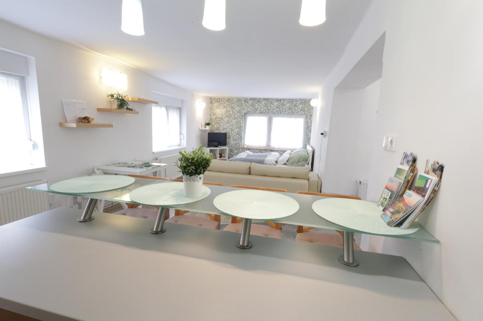 פץ' Stardust Apartman מראה חיצוני תמונה